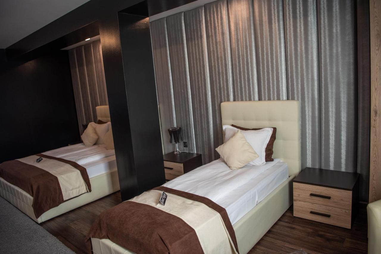 Hotel Acktion Deluxe Shumen Exterior foto