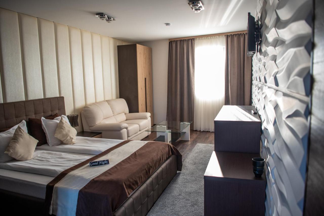 Hotel Acktion Deluxe Shumen Exterior foto
